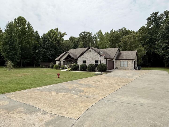 Property Photo:  305 Sandy Creek Drive  AR 72176 