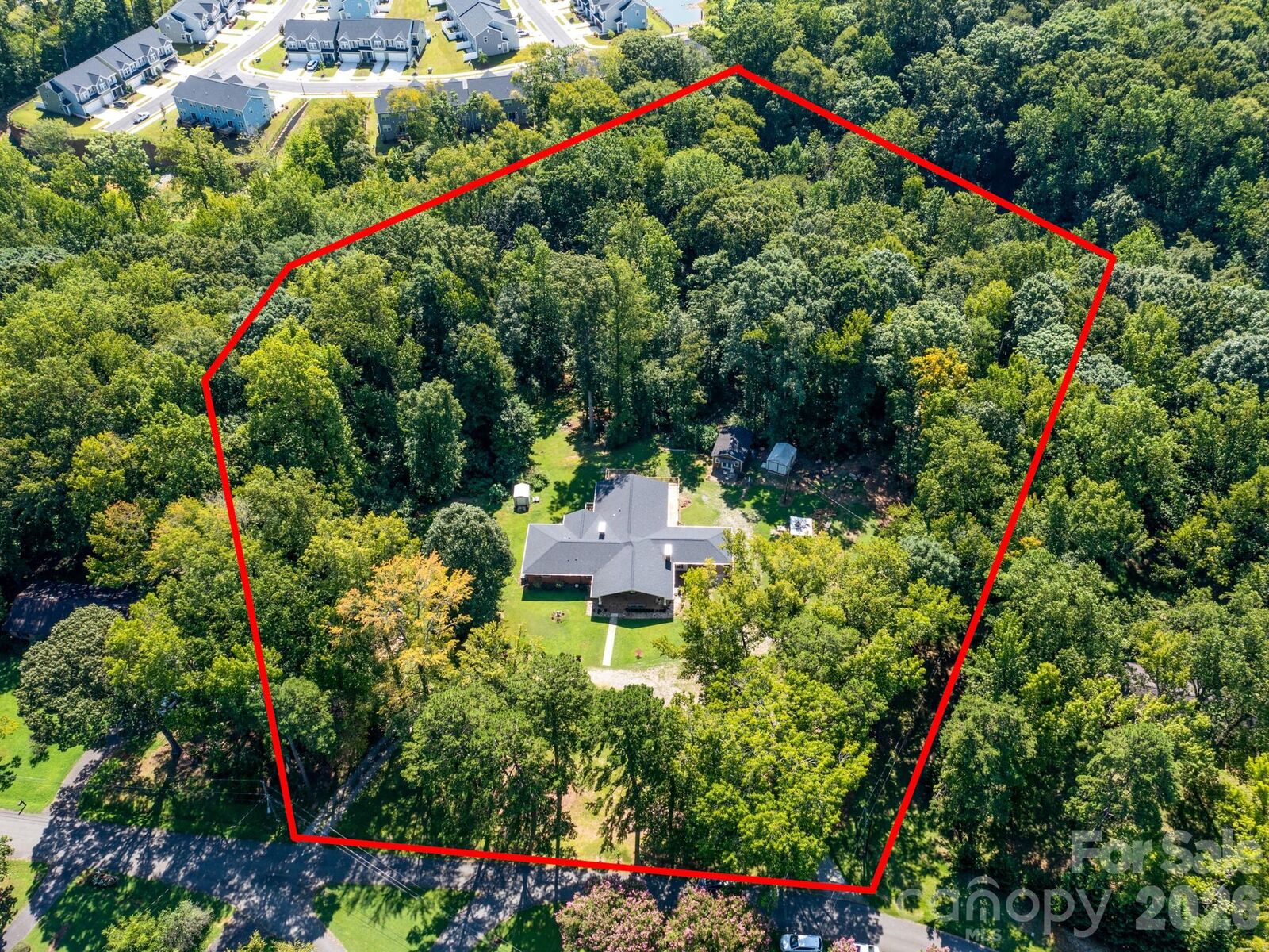 Property Photo: 7124 Ridge Lane Road NC 28262