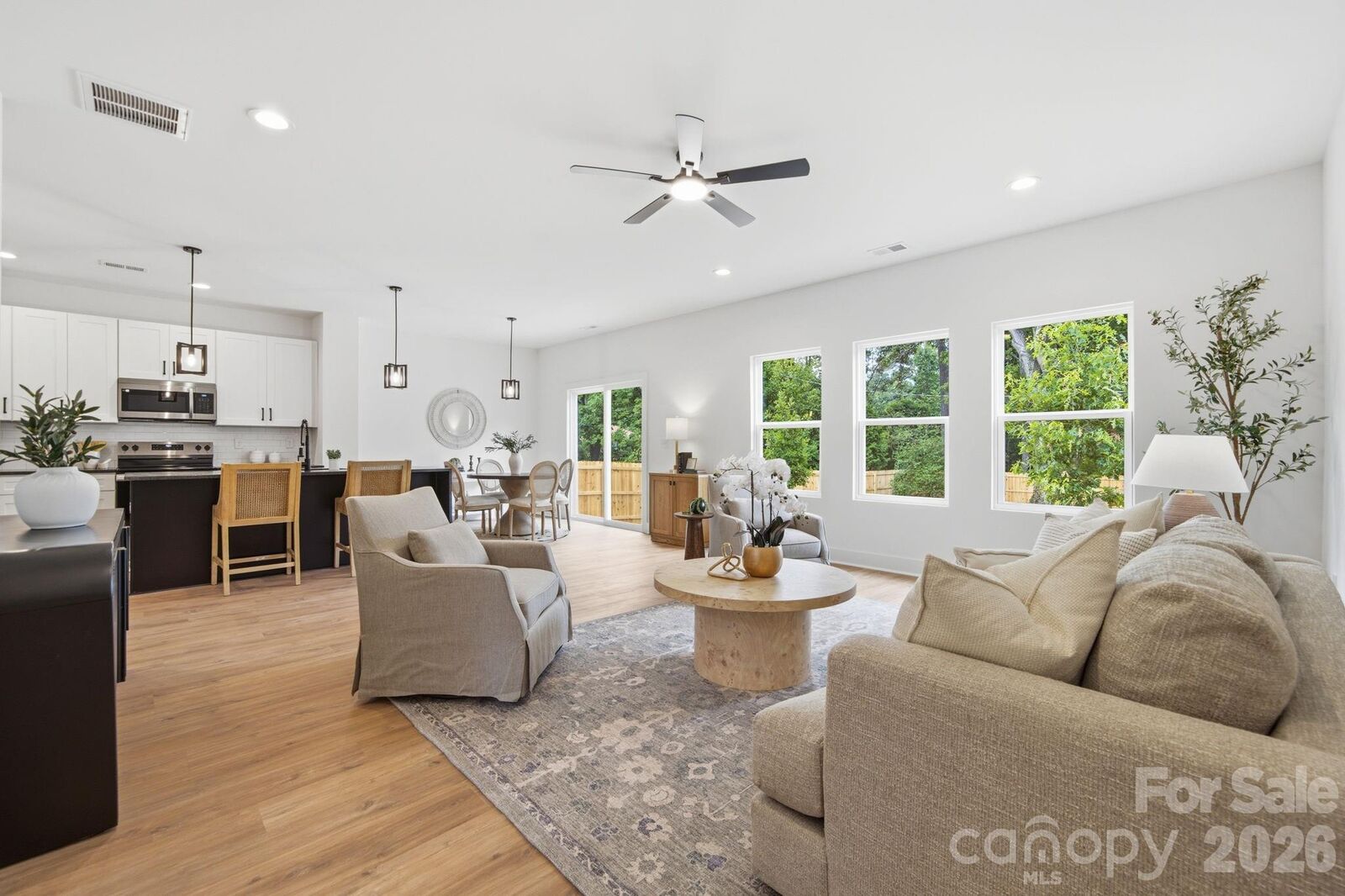 Property Photo:  1735 Byrum Street  NC 28216 