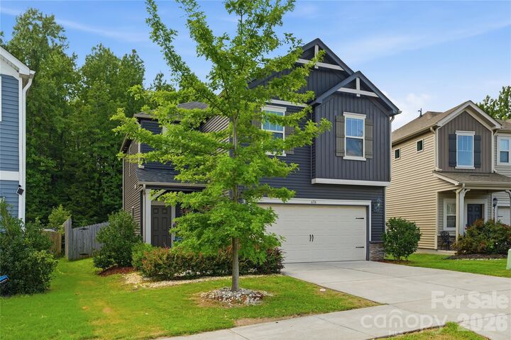 Property Photo: 6116 Hailstone Road NC 28215