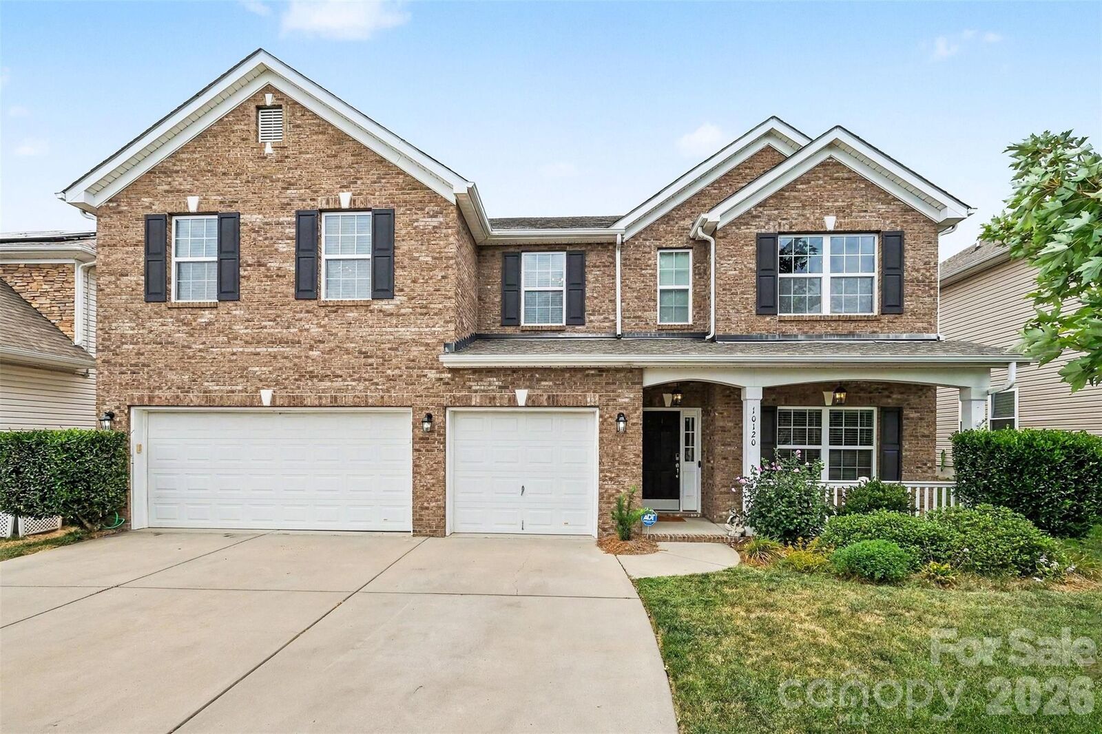 Property Photo: 10120 Shanaclear Avenue NC 28027