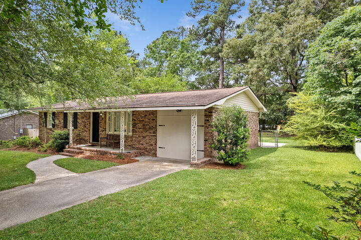Property Photo: 411 Forest Circle SC 29483