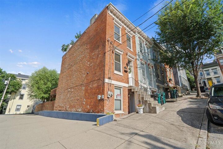 Property Photo:  1619 Mansfield Street  OH 45202 