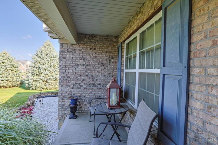 Property Photo:  728 Sonya Court  OH 45050 