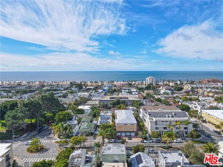 Property Photo:  2233 4th St, Unit 3  CA 90405 