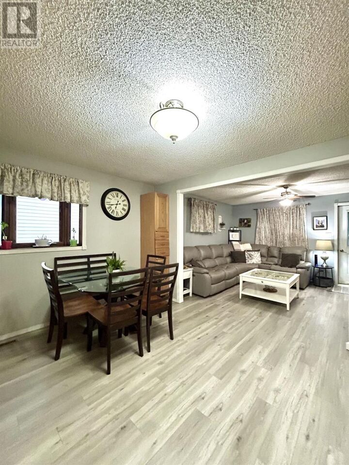 Property Photo:  554 Elm Avenue  ON P9A 3J4 