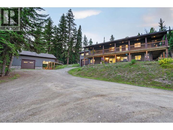Property Photo: 2077 Sommerville Road BC V2N 6T6