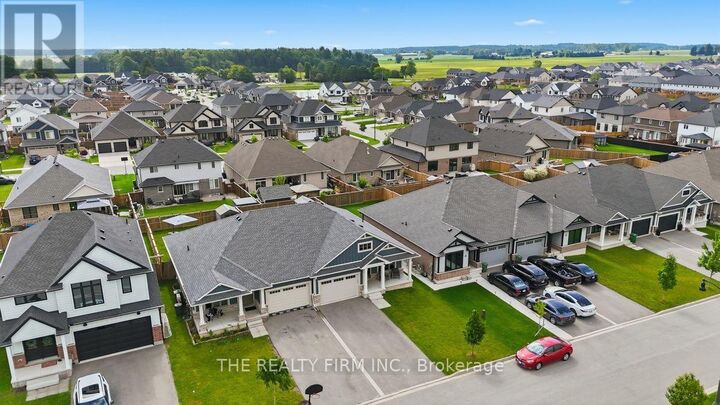 Property Photo: 53 Ashberry Place ON N5R 0H8