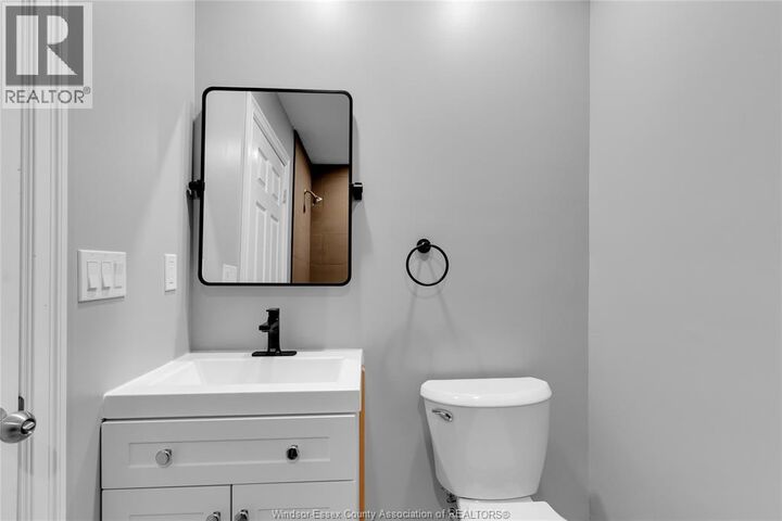 Property Photo: 946 Howard Avenue 1 &Amp 2 ON N9A 1S5