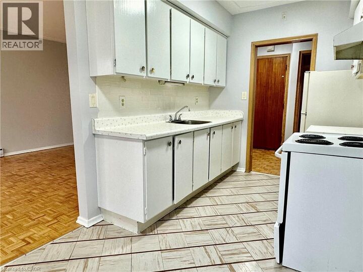 Property Photo: 11 Woodman Drive 409 ON L8K 4E3
