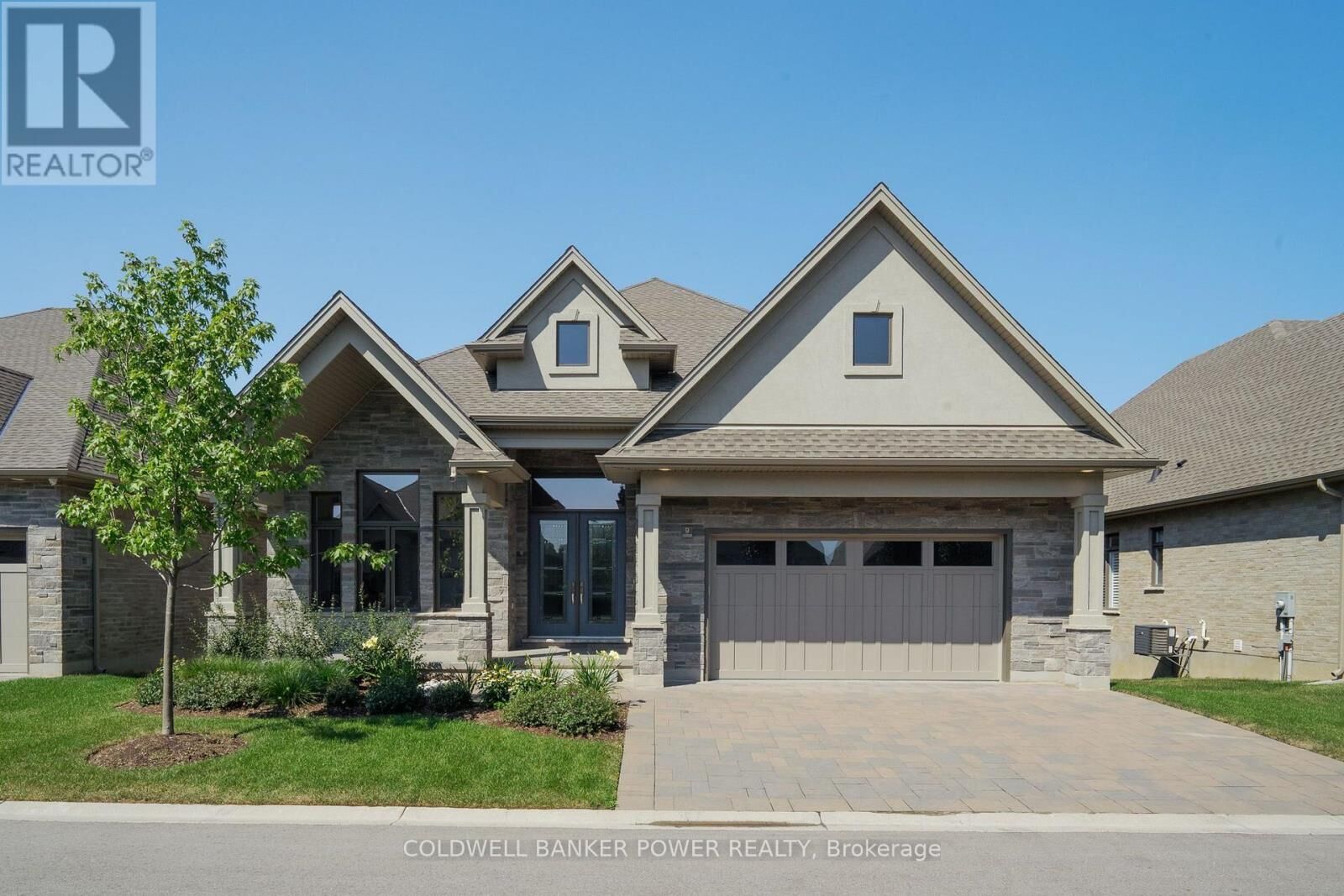 Property Photo:  1710 Ironwood Road 9  ON N6K 0G9 