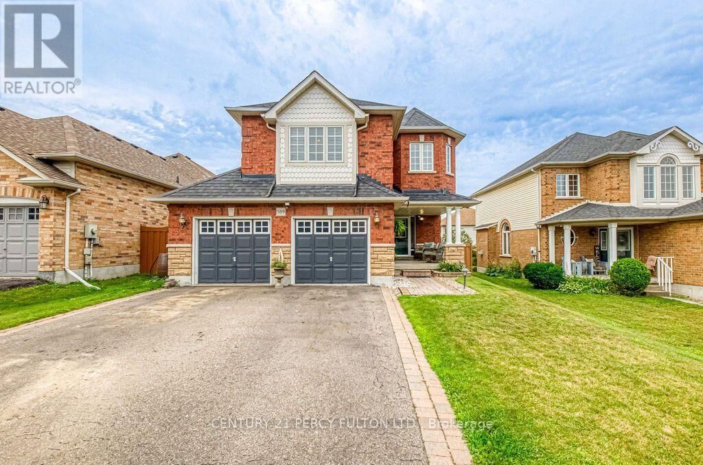 Property Photo: 589 Blackwood Boulevard ON L1K 2N4