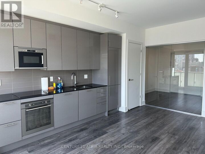 Property Photo: 403 Church Street 1213 ON M4Y 0C9