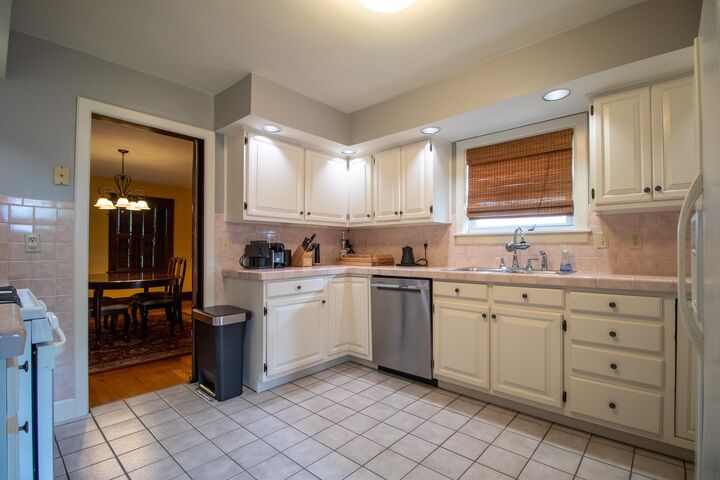 Property Photo: 137 W 34th Street PA 16508