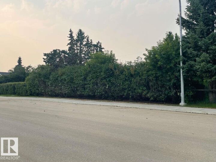 Property Photo: 4816 46th Avenue AB T0E 0T0