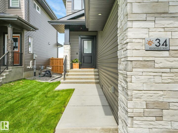 Property Photo: 34 Edgefield Way AB T8N 8A1