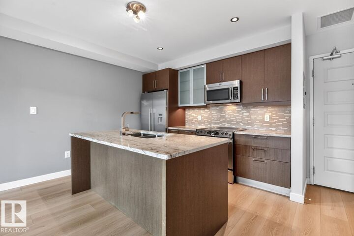 Property Photo: 10388 105 Street NW 405 AB T5J 0C2