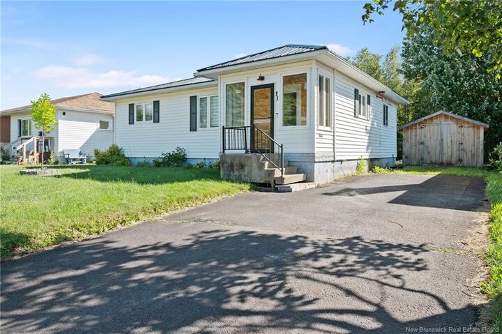 Property Photo:  11 Alice Avenue  NB E1E 2H9 