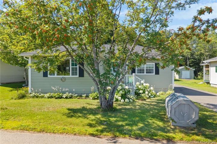 90 King Street — photo 1
