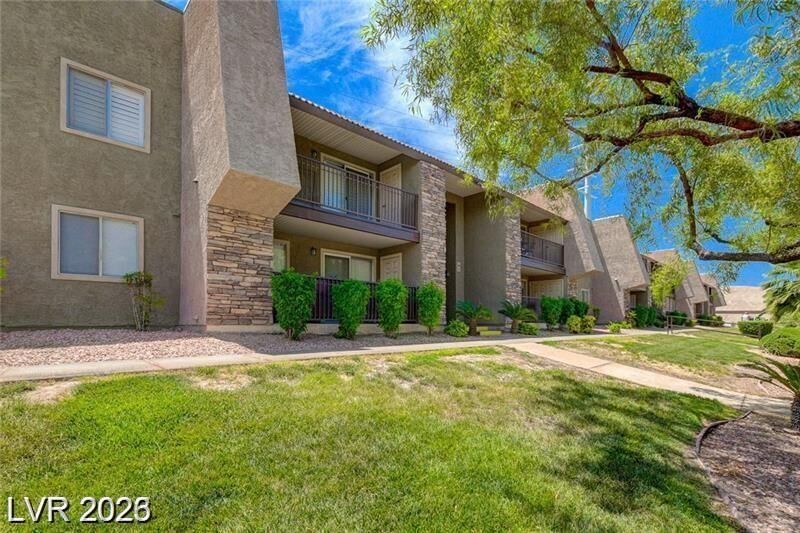 Property Photo: 5314 River Glen Drive 288 NV 89103