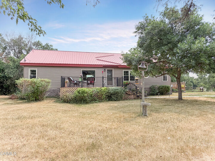 Property Photo: 11934 6th Street NE ND 58425
