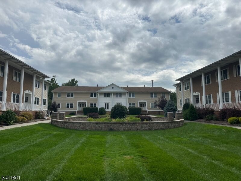 Property Photo:  105 Newark Pompton Tpke 13B  NJ 07440 