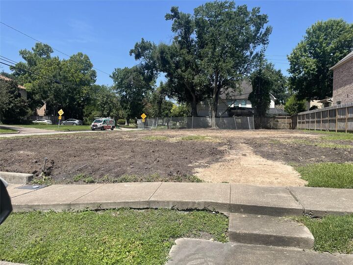 Property Photo: 851 Jaquet Drive TX 77401
