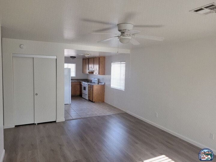 Property Photo: 730 Commercial E CA 92243
