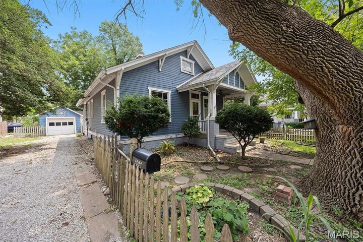 Property Photo:  808 Troy Road  IL 62025 