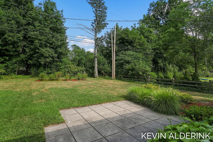 Property Photo: 627 Hall Boulevard MI 48854
