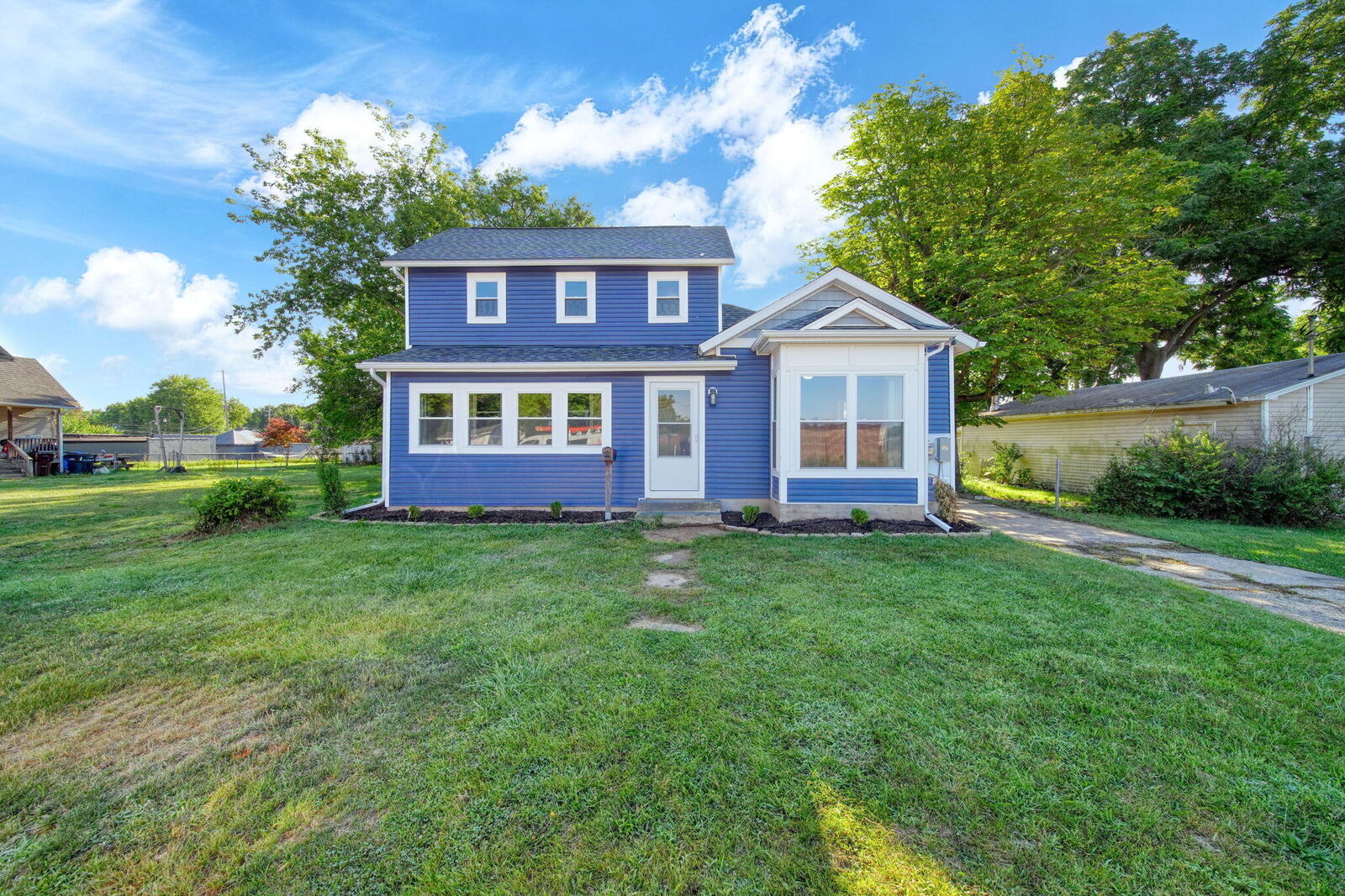 Property Photo: 1025 Hamilton Street MI 49202