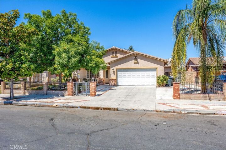 Property Photo: 1325 Shenandoah CA 92545