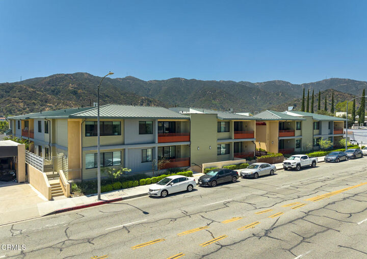 Property Photo: 2608 Honolulu Avenue 311 CA 91020