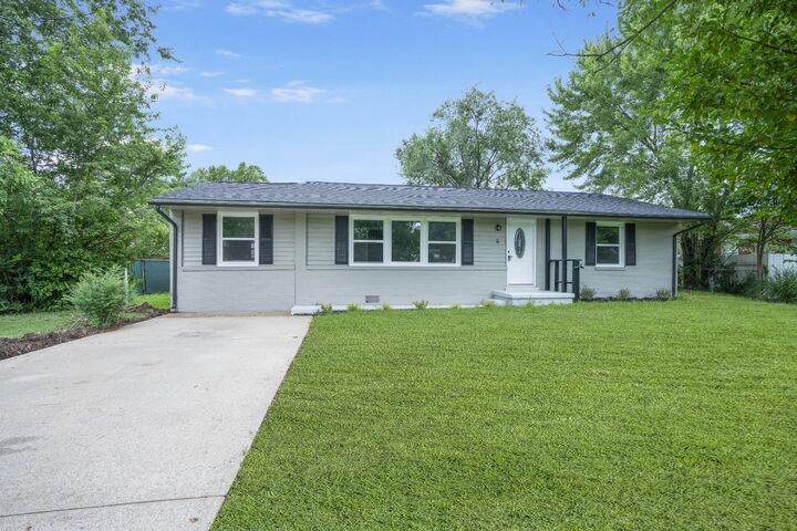 Property Photo:  6 E Bel Air Blvd  TN 37042 