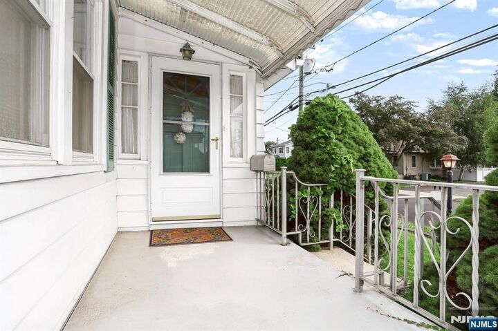 Property Photo:  5-10 Hartley Place  NJ 07410 