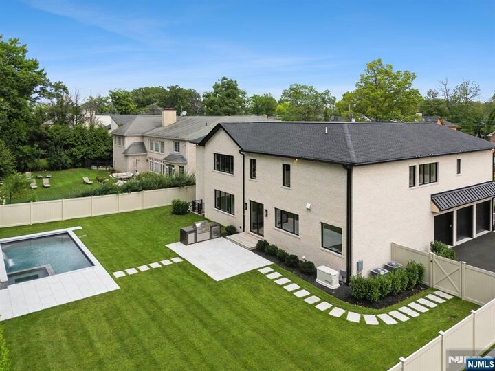 Property Photo:  50 Roberts Road  NJ 07632 