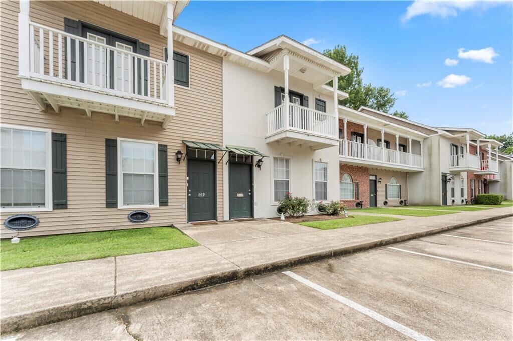 Property Photo: 5315 Arlington Court LA 70820