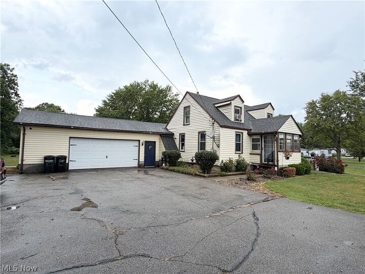 Property Photo: 6819 State Route 46 OH 44410