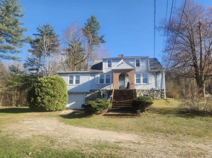 Property Photo:  115 Hovey Road  NH 03053 