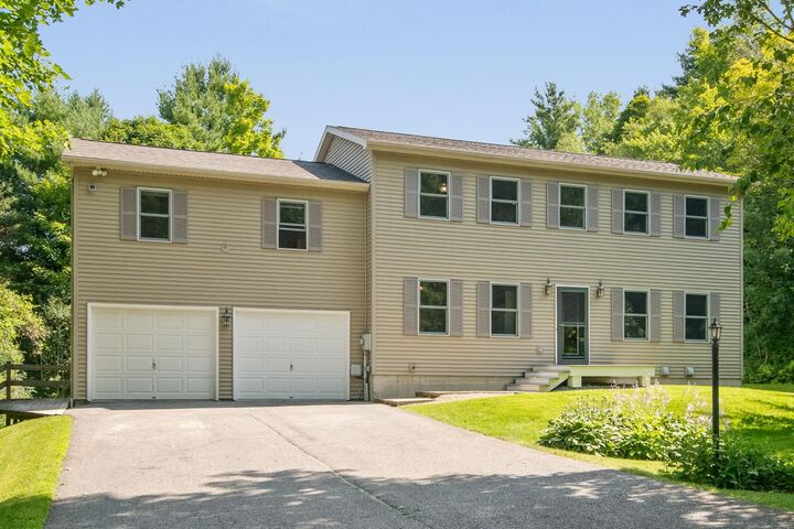 Property Photo:  28 Old Farm Road  VT 05465 