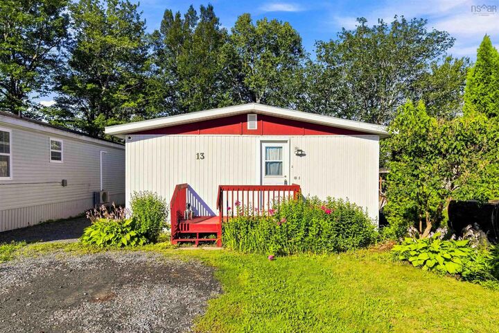 Property Photo: 13 Sneezy Avenue NS B3E 1C4