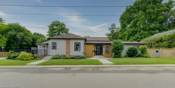 Property Photo: 17 Amelia Street ON N3L 1Z4