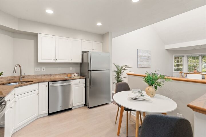 Property Photo:  661 Lowell St 14  MA 02420 