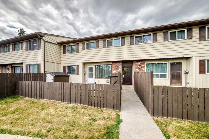 175 Manora Place 33 — photo 1