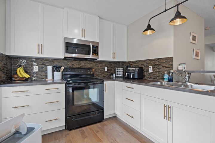 Property Photo: 205 New Brighton Villas SE AB T2Z 0T6