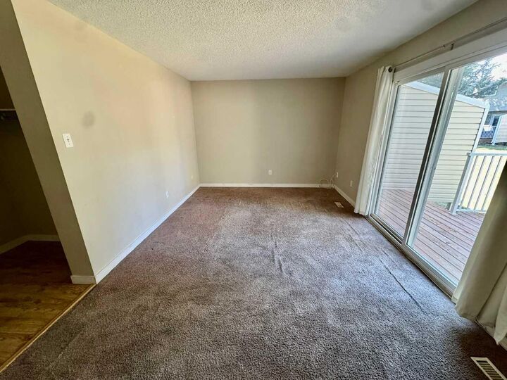 Property Photo:  55 Lemoyne Crescent W 36  AB T1K 4J7 