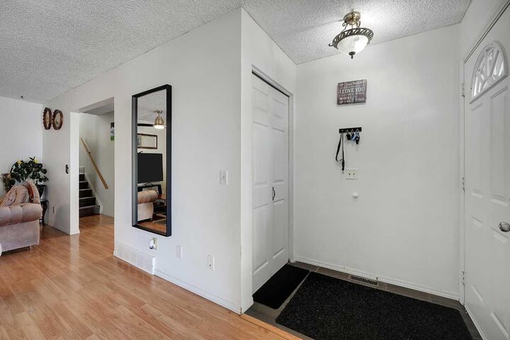 Property Photo:  6507 Rundlehorn Drive NE  AB T1Y 3T6 