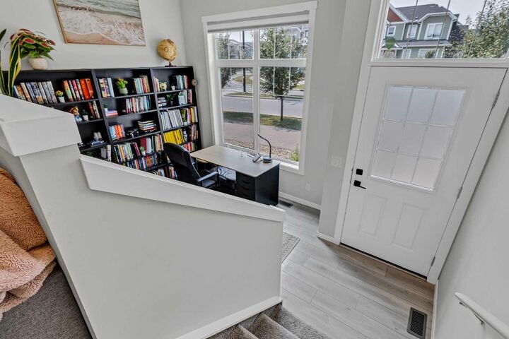 Property Photo: 162 Chinook Gate Boulevard SW AB T4B 5J1