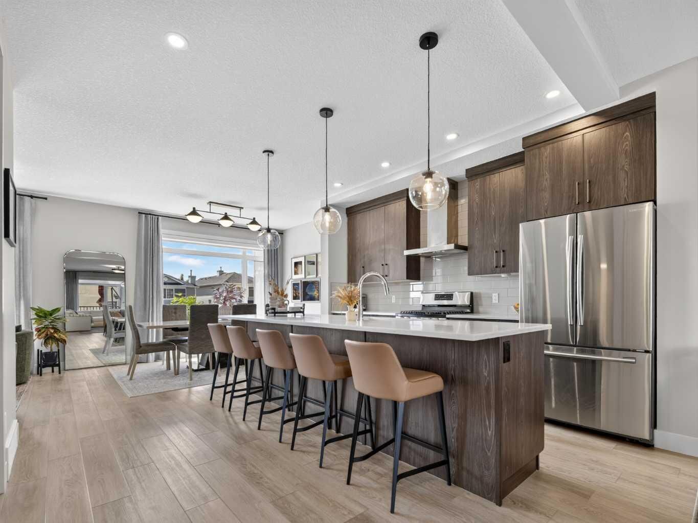 Property Photo:  307 Royal Elm Road NW  AB T3G 0G8 