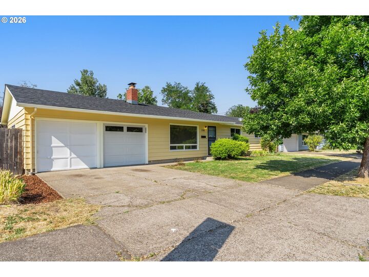 Property Photo: 1161 W 24th Ave OR 97405